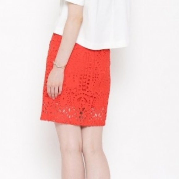 FOREVER21 crochet overlay bright red mini skirt size M - Picture 4 of 5